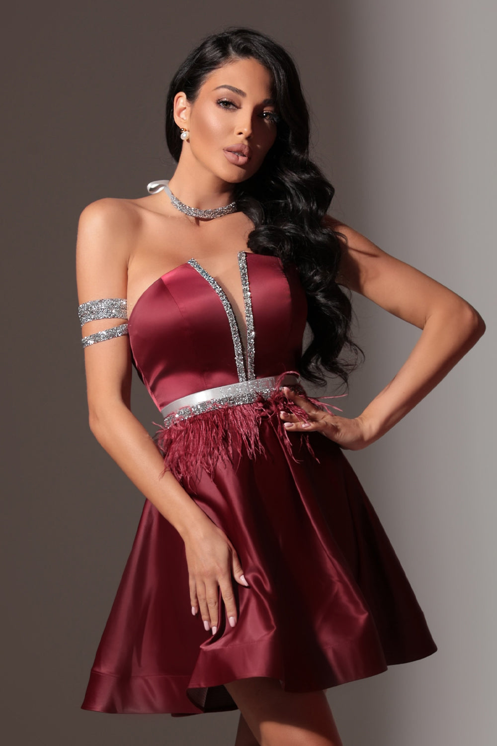 CINTURÓN MARABU PLUMAS PEDRERÍA BORGOÑA