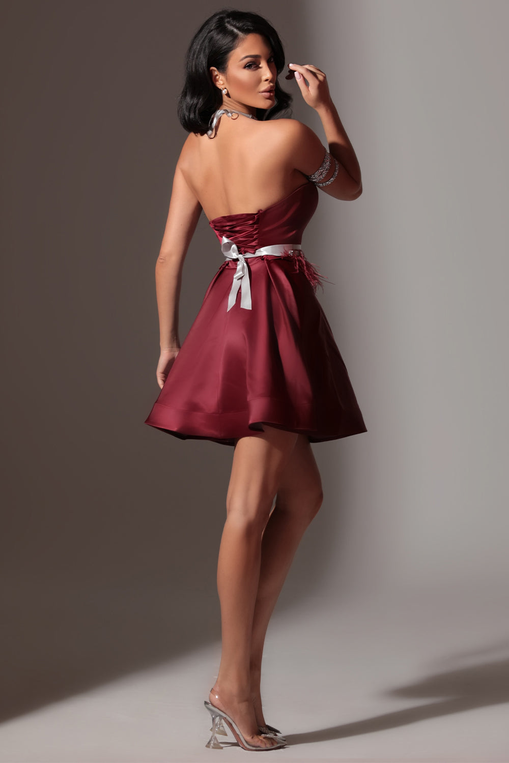 CINTURÓN MARABU PLUMAS PEDRERÍA BORGOÑA