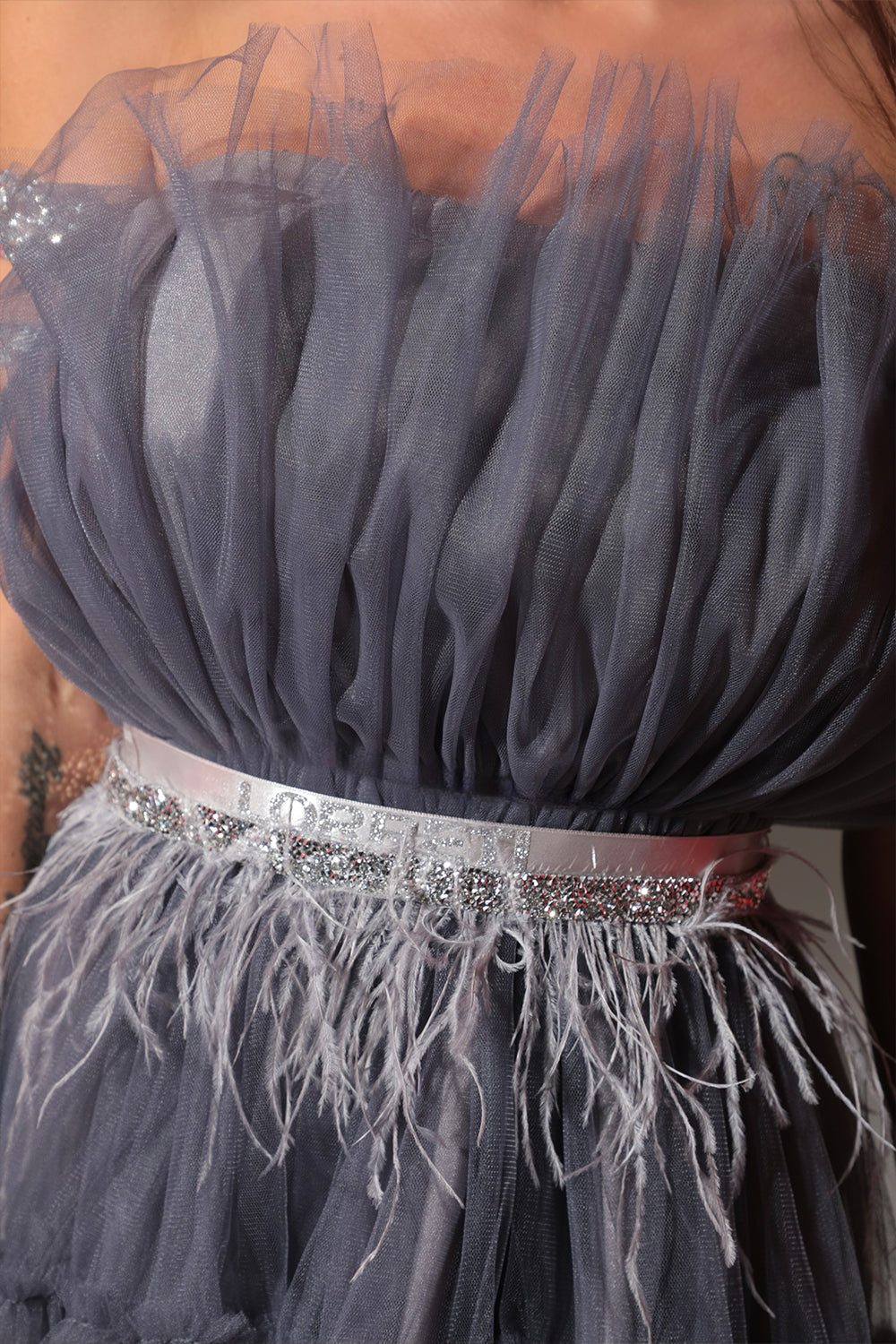 BELT MARABU 9B FEATHERS RHINESTONE GRAY