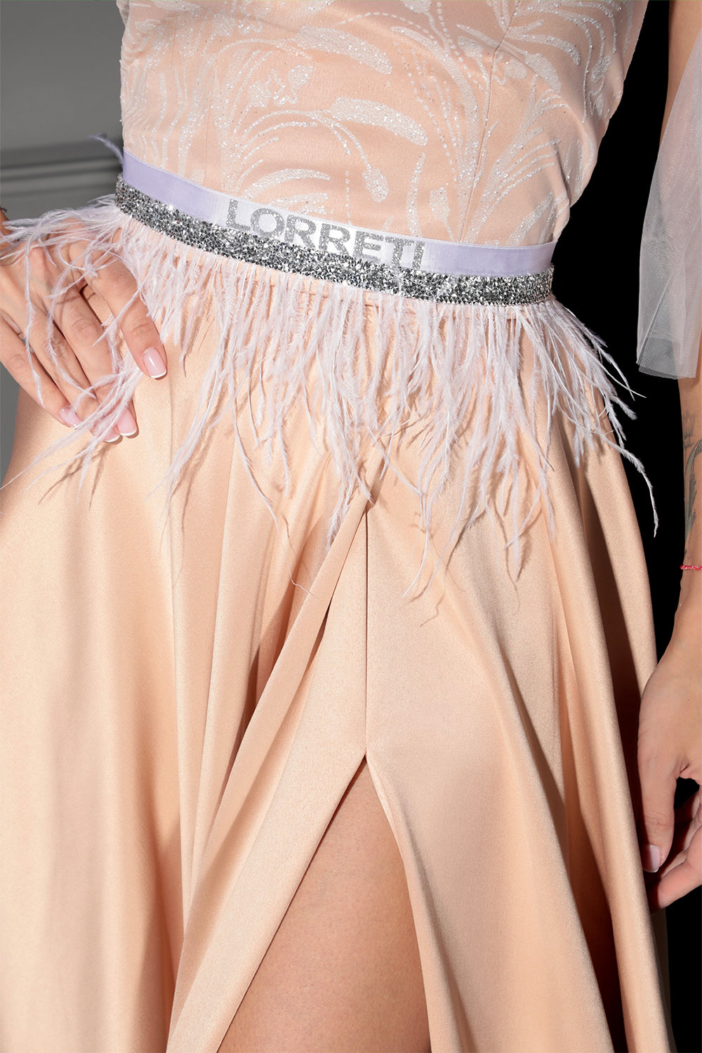 BELT MARABU 1A FEATHERS RHINESTONE WHITE