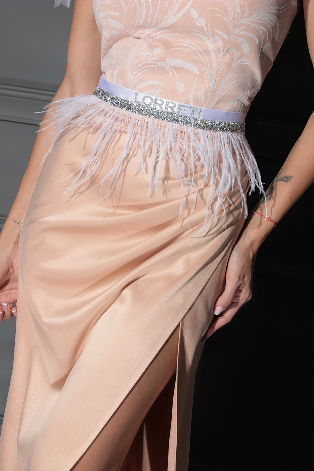 BELT MARABU 1A FEATHERS RHINESTONE WHITE