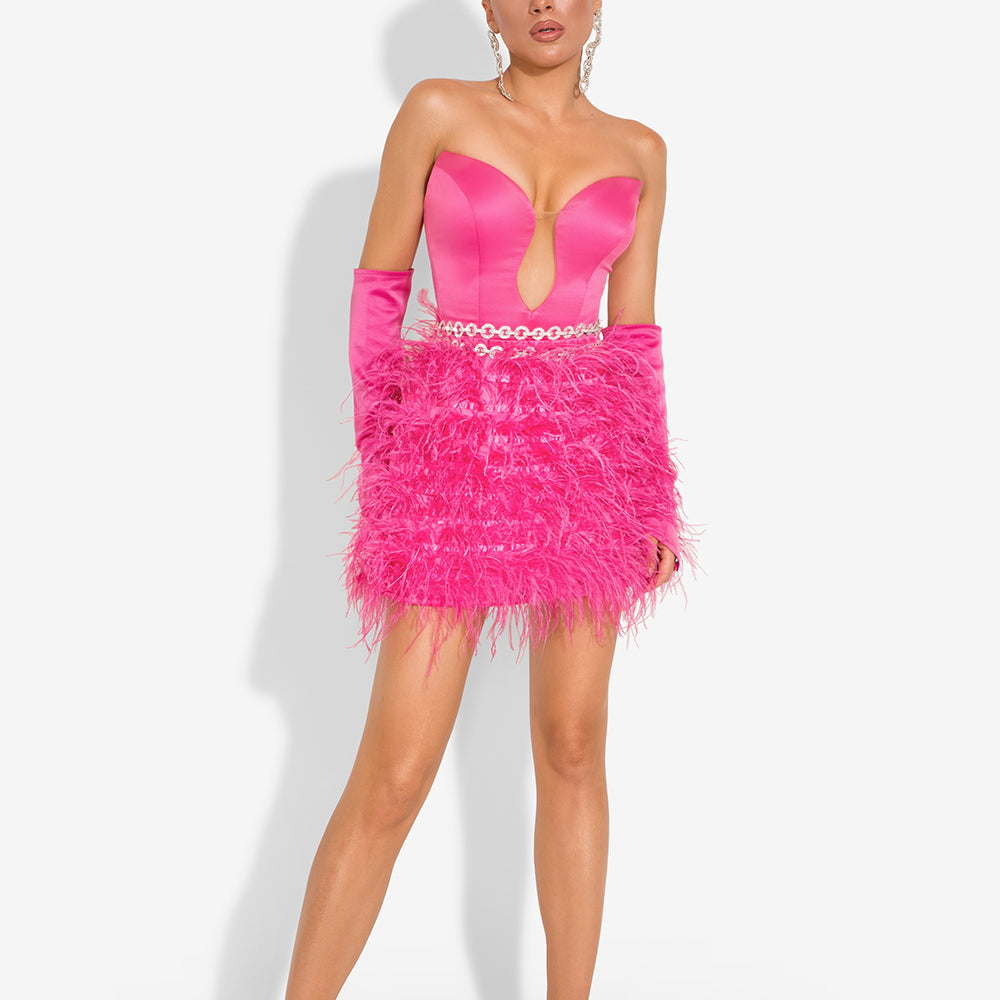 MINI CONJUNTO 3 PIEZAS TOP CON FALDA MIRA SATÍN PLUMAS ROSA FUERTE