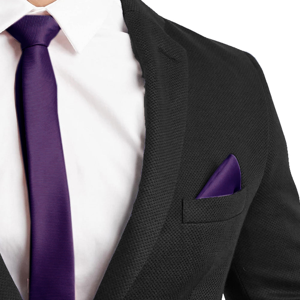 BOUTONNIERE SATIN DARK PURPLE