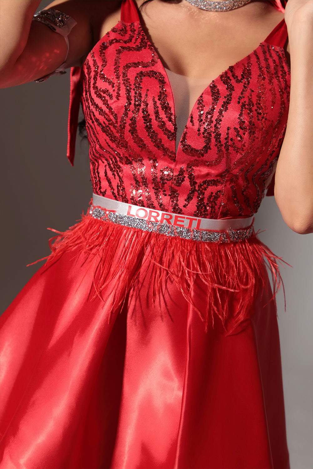 BELT MARABU 6A FEATHERS RHINESTONE RED