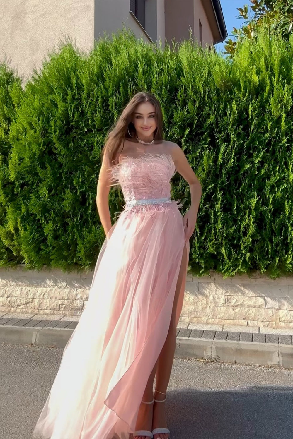 MAXI CONJUNTO TOP CON FALDA PENELOPE PLUMAS BROCADO DE TUL POLVO ROSA