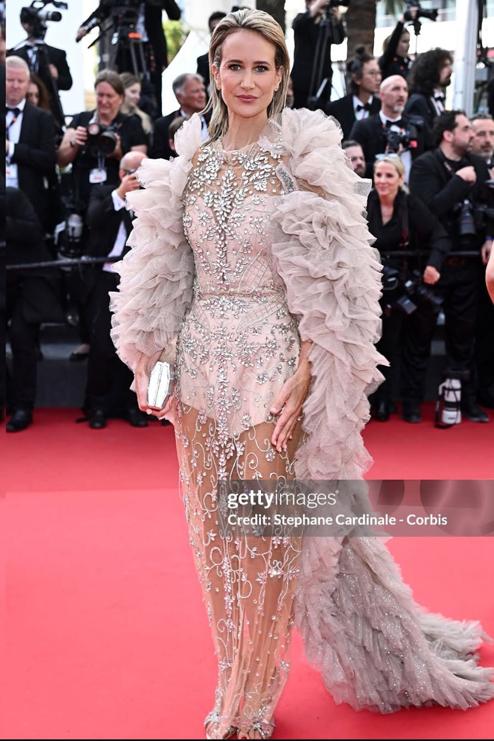 МAXI VESTITO E MANTELLO CAROLINE STRASS BROCCATO DI TULLE CHAMPAGNE