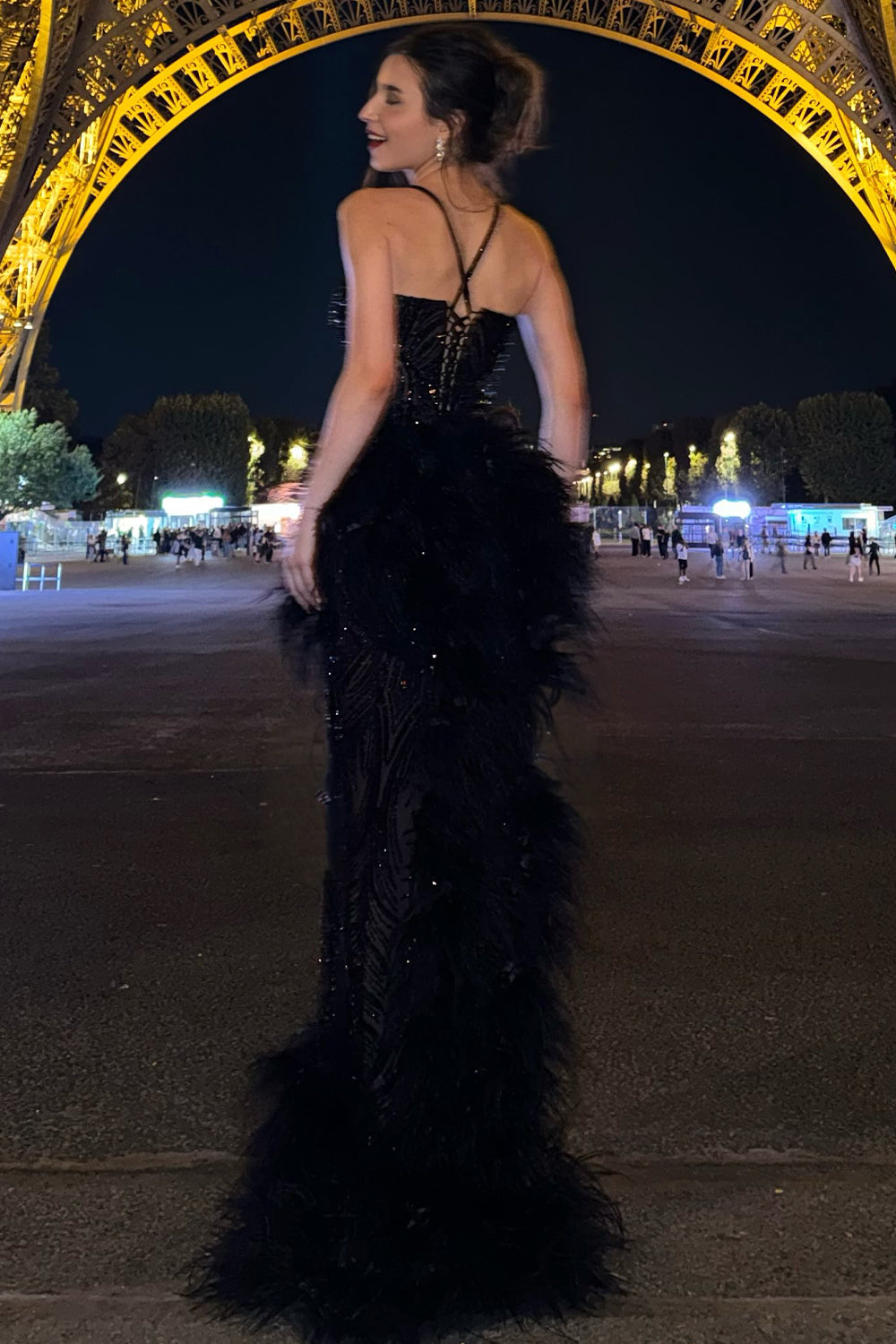 ДЪЛГА РОКЛЯ FILIPA ДАНТЕЛА ПЕРА ЧЕРЕН