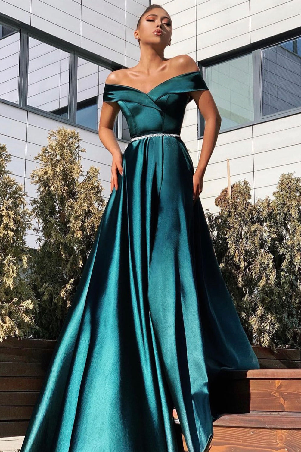 MAXI SKIRT AND CROP TOP SET ALEXANDRA SATIN DARK GREEN