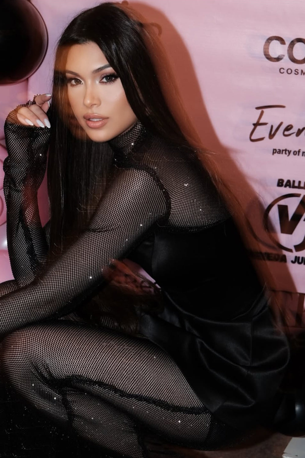 ДЪЛЪГ СЕТ ТОП С ПАНТАЛОН BRONTE КАМЪНИ САТЕН ЧЕРЕН