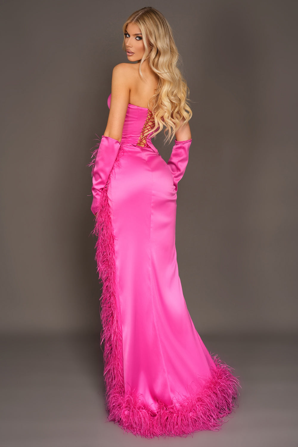 Miss Bulgaria ДЪЛЪГ СЕТ ТОП С ПОЛА САТЕН ПЕРА ЯРКО РОЗОВ