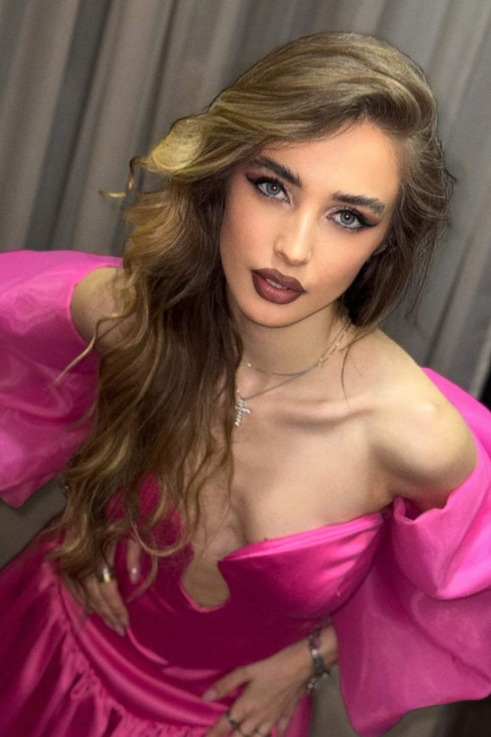 MAXI CONJUNTO TOP CON FALDA PARTY QUEEN LENTEJUELAS SATÍN ROSA FUERTE