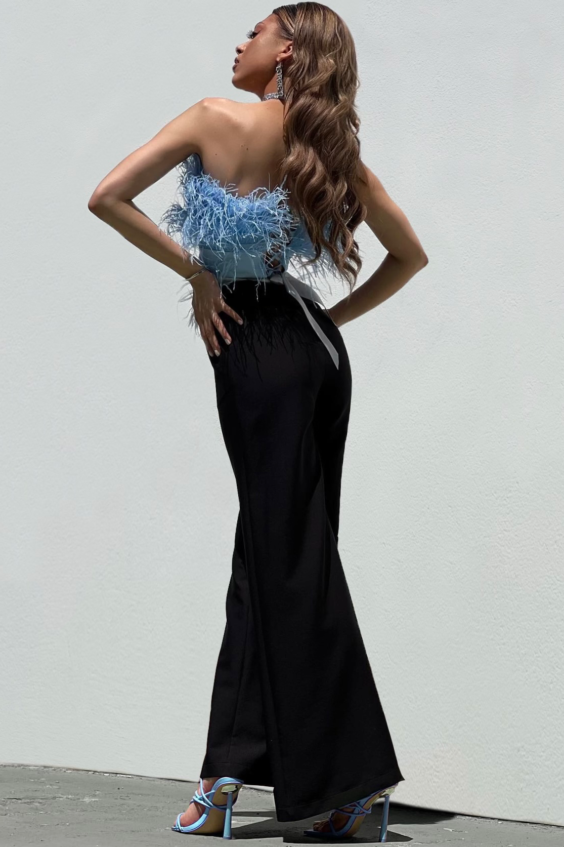 MINI CROP TOP FEATHERS SATIN LIGHT BLUE