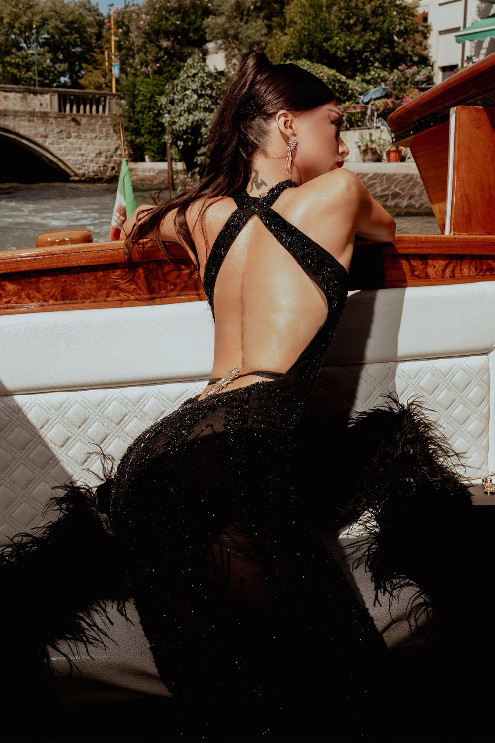 MINI VESTIDO DIAMOND PEDRERÍA SATÍN NEGRO CON NUDE