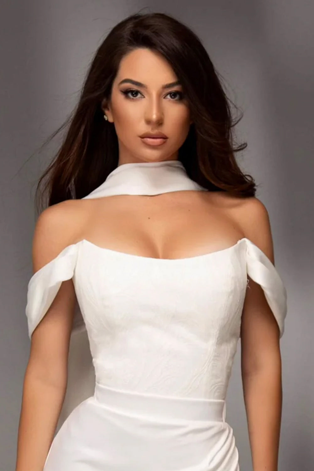 ТОП DAYANA ДАНТЕЛА ГЛИТЕР САТЕН БЯЛ