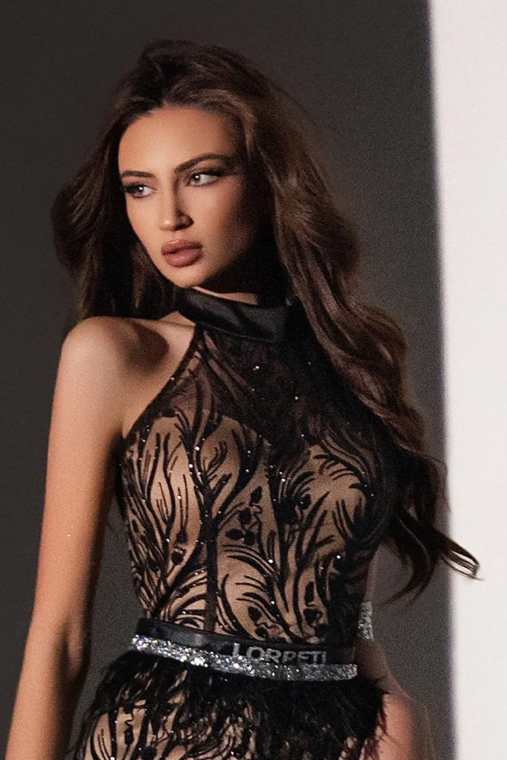 ТОП NIKKIE ДАНТЕЛА ГЛИТЕР ЧЕРЕН С НЮД