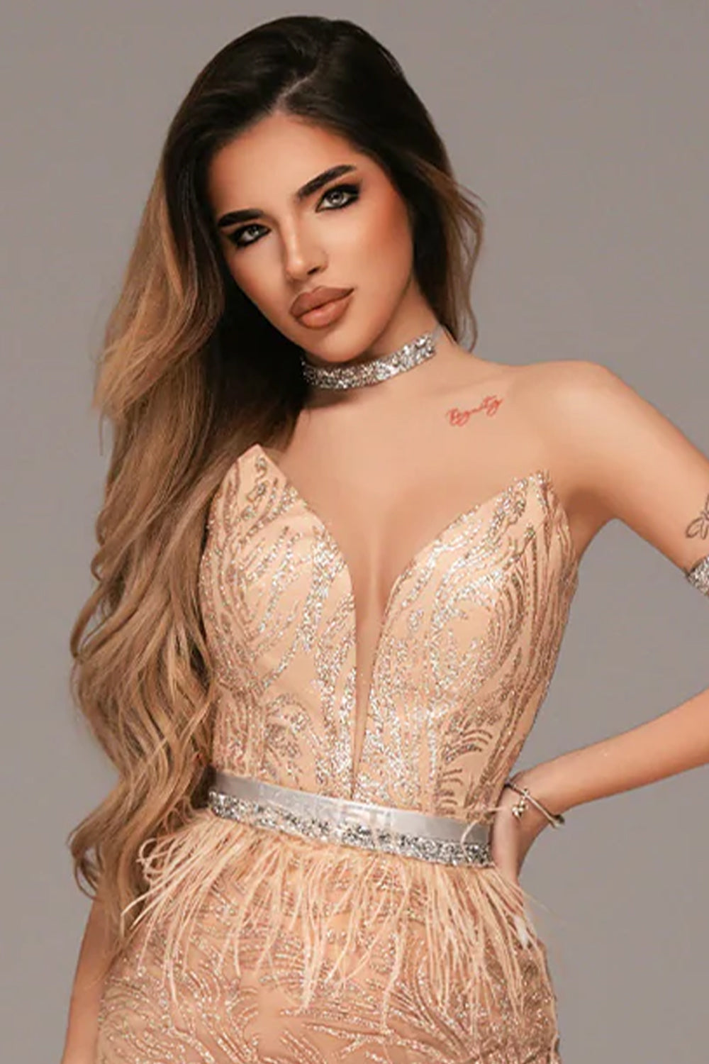 ТОП AMORE ДАНТЕЛА ГЛИТЕР ЗЛАТЕН
