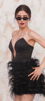 MINI CONJUNTO 3 PIEZAS TOP CON FALDA MIRA SATÍN PLUMAS ROSA FUERTE