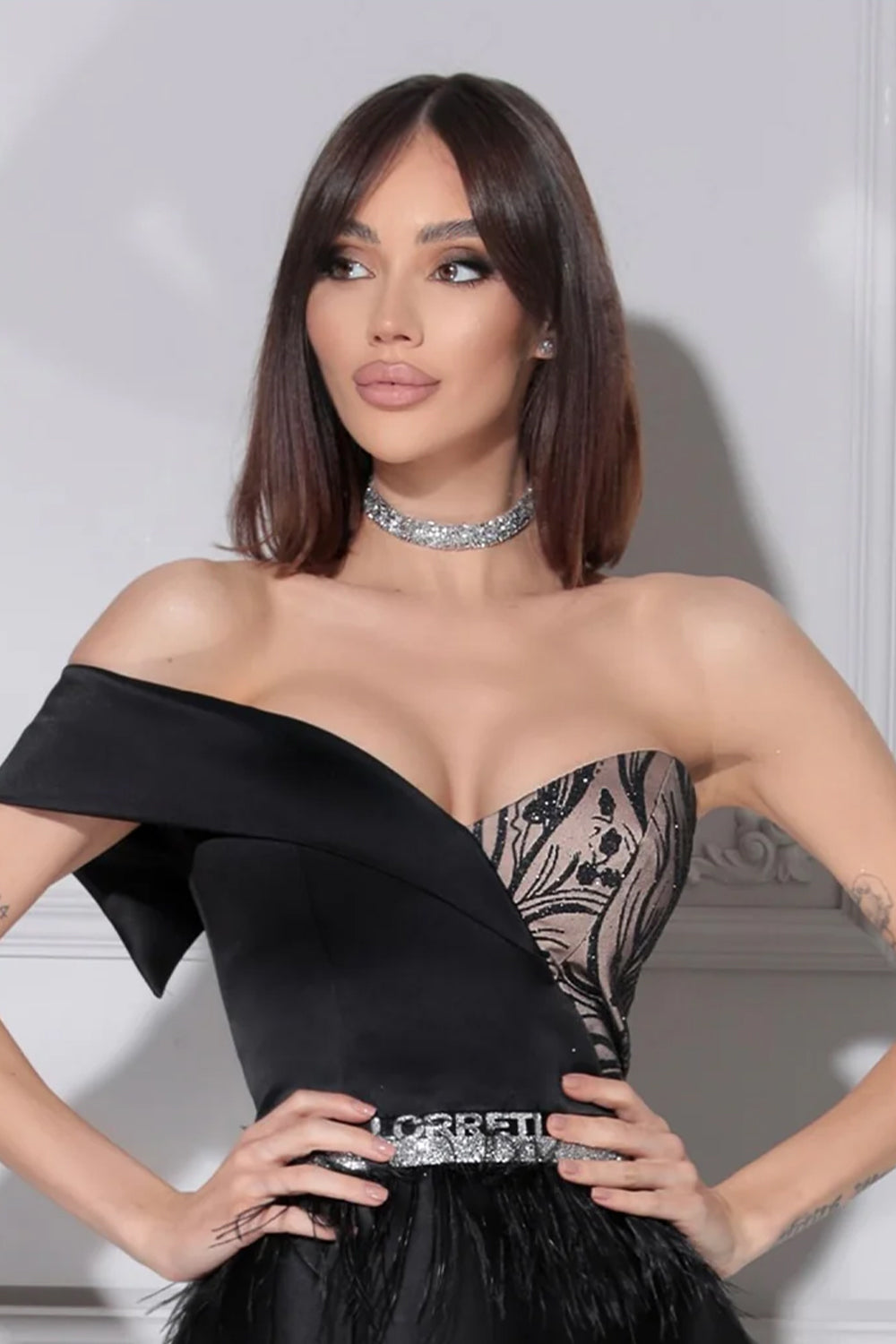 ТОП ALEXIA ДАНТЕЛА ГЛИТЕР САТЕН ЧЕРЕН С НЮД